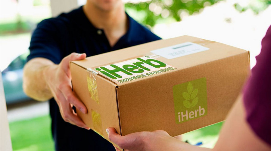 куди приходить посилка з iHerb